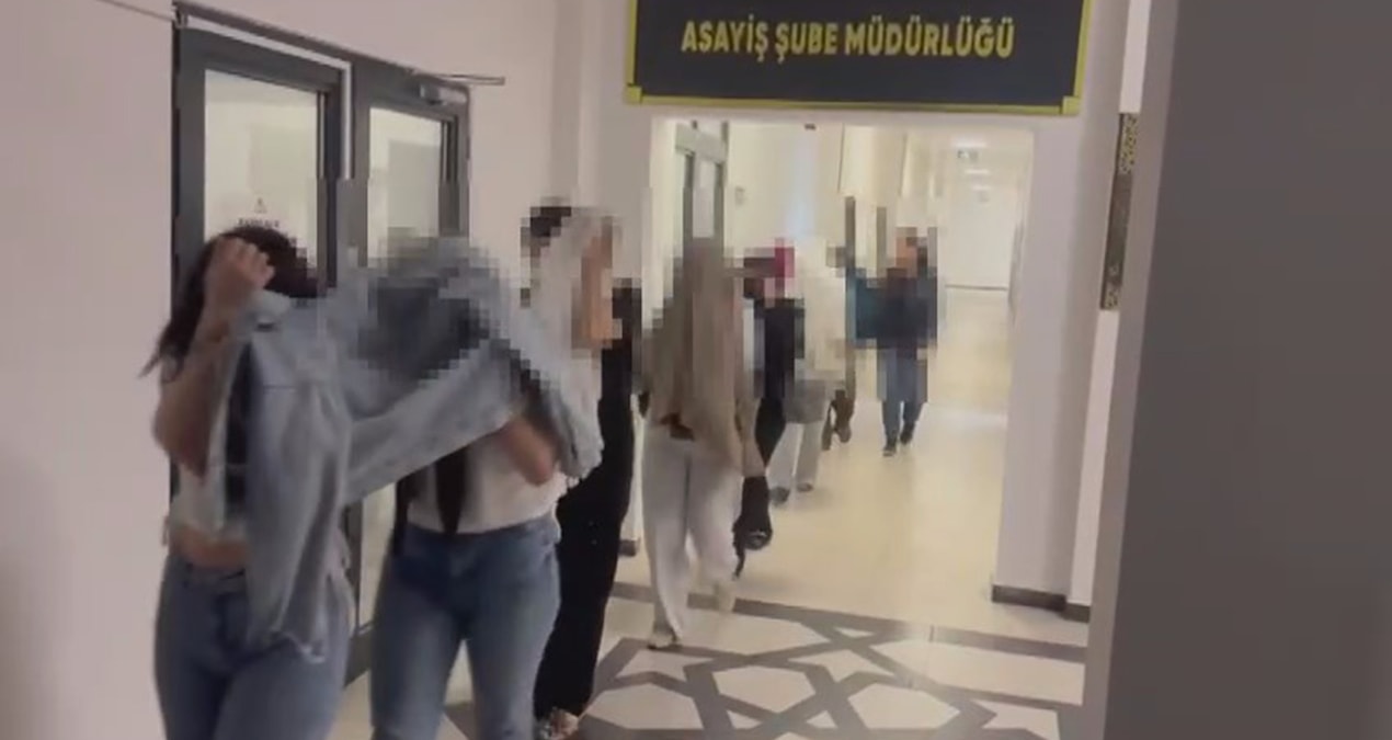 Sıcak Gündem: 11 ilde fuhuş operasyonu: Çok sayıda gözaltı var - Son Dakika | İşte Tüm Ayrıntılar
