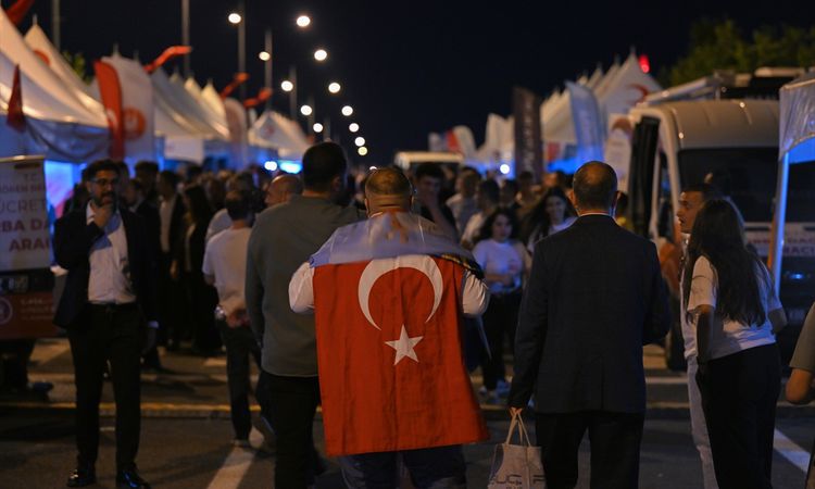 July 15 Democracy Watch: Emphasis on Unity and Solidarity - Last Minute