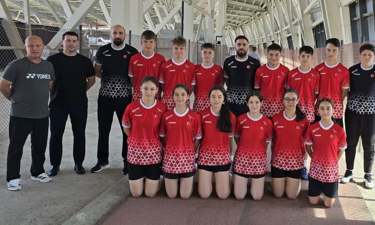 Sıcak Gündem: 15 Yaş Altı Badminton Milli Takımı Erzincan’da kampa girdi - Haberleri - Son Dakika Bilgileri
