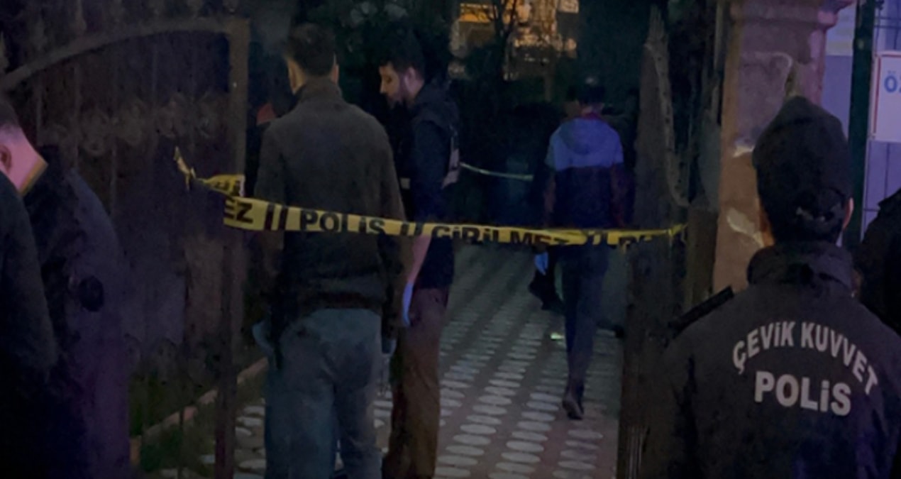 Ayrıntılar Netleşti: 17 yaşındaki çocuk anne ve oğlunu kurşuna dizdi! - En Son Haber: Gelişmeler Takip Ediliyo