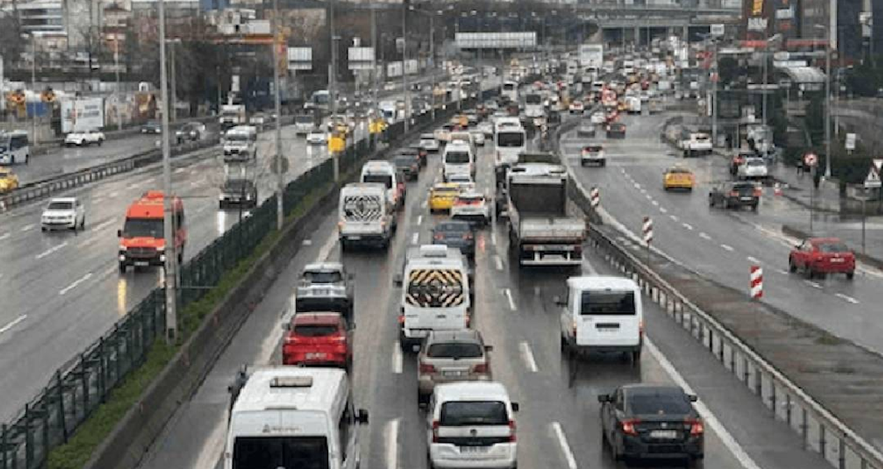 Gündemden Son Bilgiler: 2,5 saatlik yol bugün 50 dakikaya gerileme kaydetti: Bayramda ücretsiz - En Son Haber: