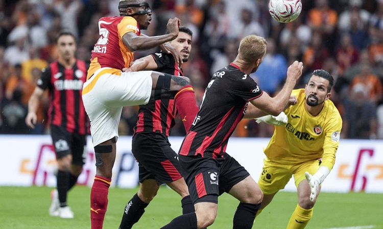 Gündemden Son Bilgiler: 2 gol yedi ama maça damga vurdu! Herkes Marcos Felipe'yi konuşuyor - Son Dakika: Geliş