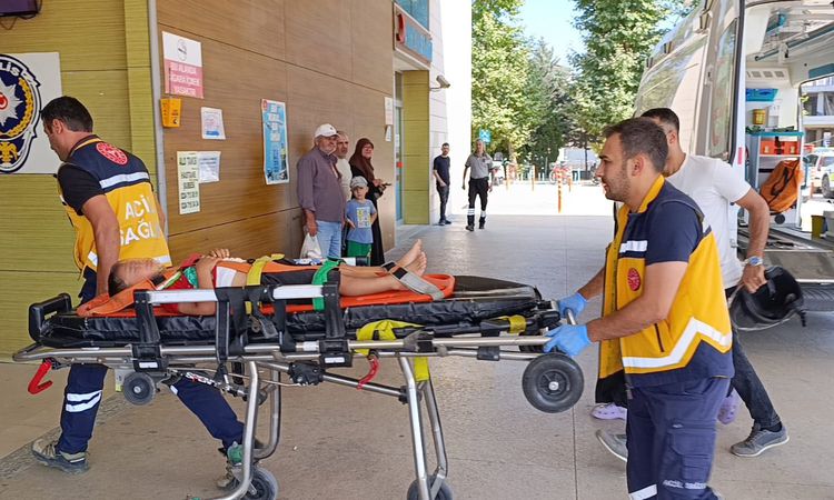 Gündemden Son Bilgiler: 2'nci katın balkonundan düşen 4 yaşındaki Sıraç yaralandı - Son Dakika: Gelişmeler Tak