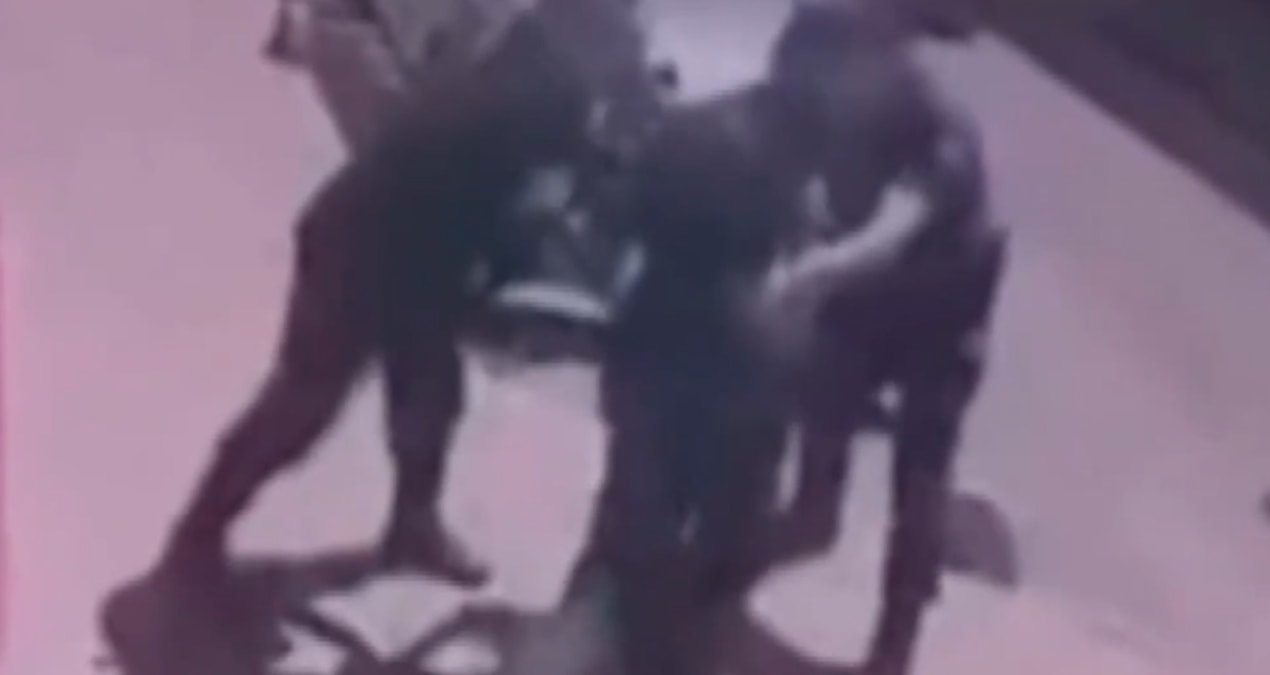 Ayrıntılar Netleşti: 2 polisi şehit eden saldırganın yakalanma anı kamerada! Vatandaşlar linç etmek istedi - S