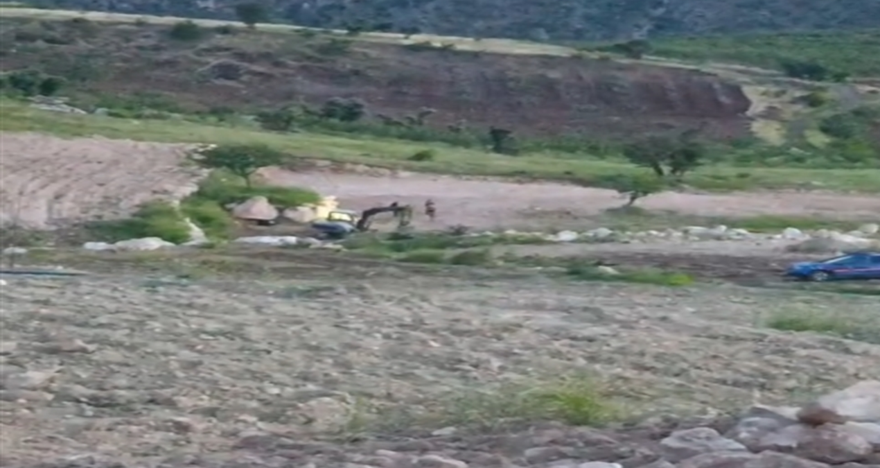 Son Gelişme: 3 yaşındaki çocuk babasının kullandığı kepçenin altında kaldı - Son Dakika - Son Dakika Bilgileri