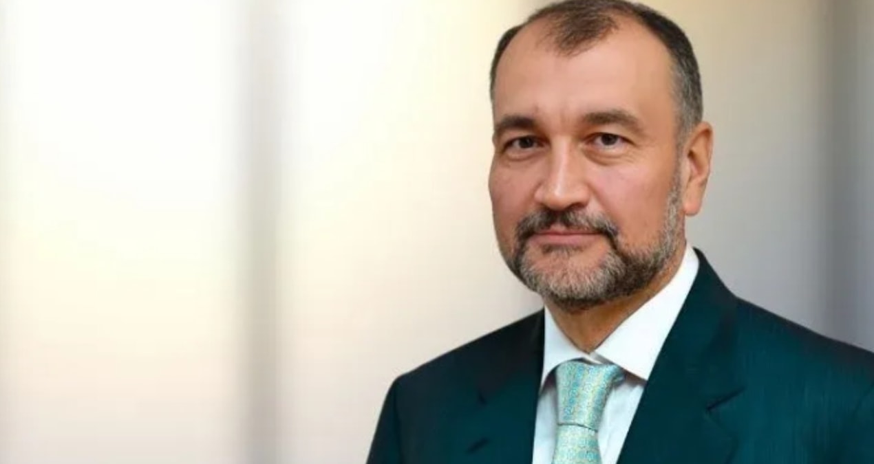 30 fabrikasını sattı, 7 milyar dolar borç ödedi - Haberleri - Son Dakika Bilgileri
