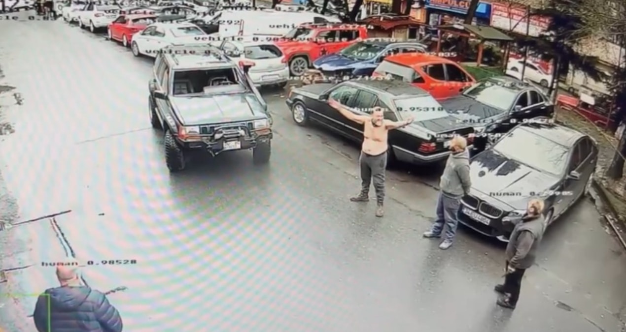 Ayrıntılar Netleşti: 33 yıllık ortaklık kanlı bitti: Eski  ortağının dükkanını basıp soyundu - Haberleri: Geli