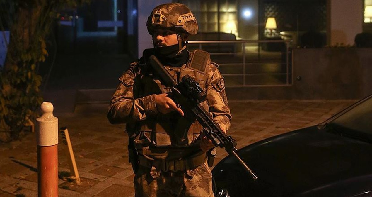Kritik Açıklama: 4 ilde bahis operasyonu: 28 kişi yakalanarak gözaltına sevk edildi - Son Dakika Haberleri - S