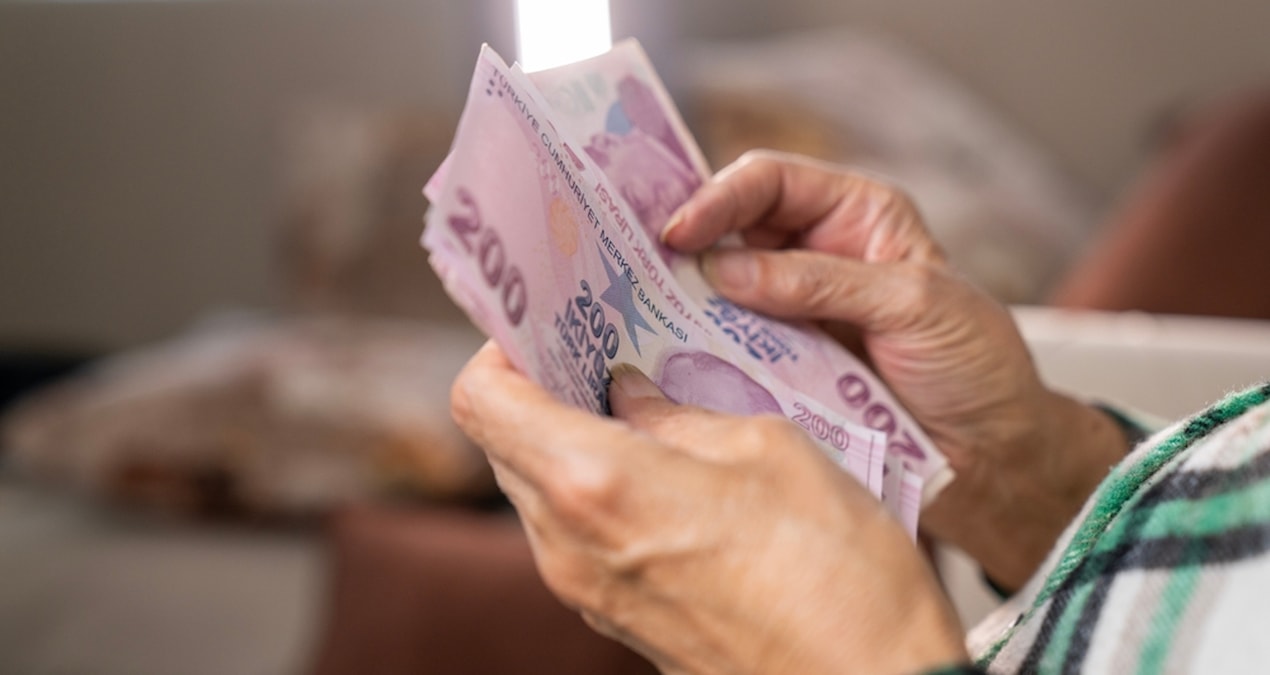 Gündemden Son Bilgiler: 4 milyon emekliyi ilgilendiriyor: En düşük emekli aylığı için iki rakam gözler önüne s