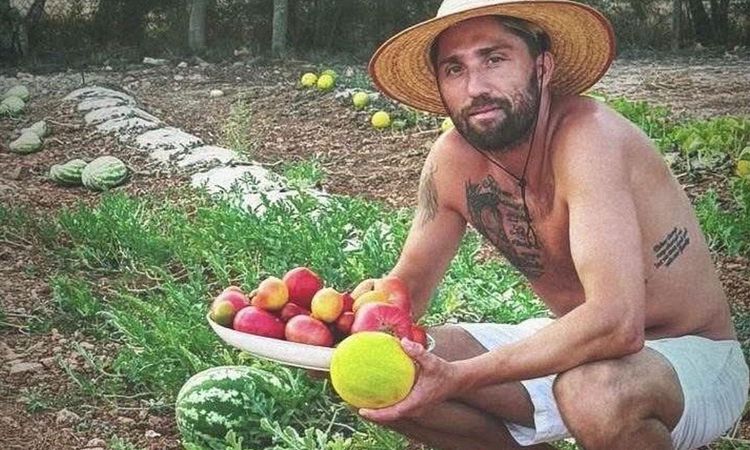 7 ay içinde kardeşi ve babasını kaybetti! Milyon Euro'ları bırakıp kendini çiftçiliğe verdi - Haberleri | İşte