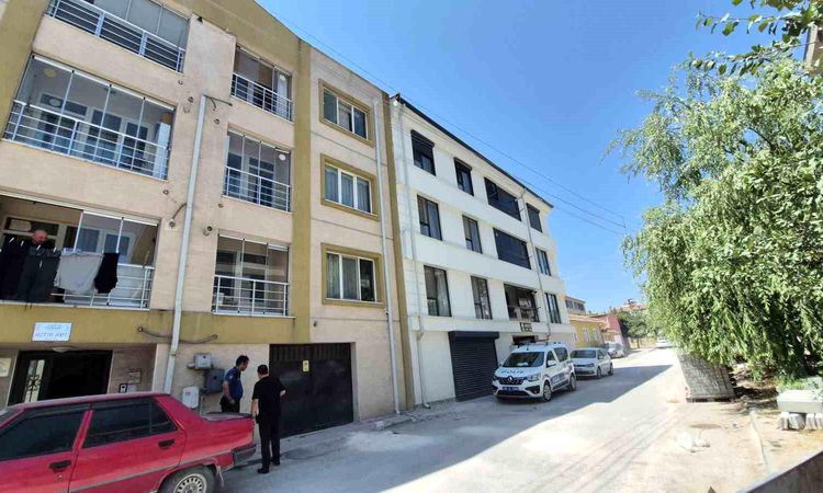 Ayrıntılar Netleşti: 9 metre yükseklikten düşen 3 yaşındaki çocuk ağır yaralandı - Son Dakika Haberleri: Geliş