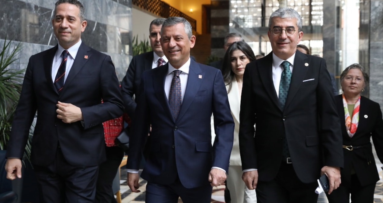 Ayrıntılar Netleşti: 9 vekili CHP'den attılar - En Son Haber ve Merak Edilenler