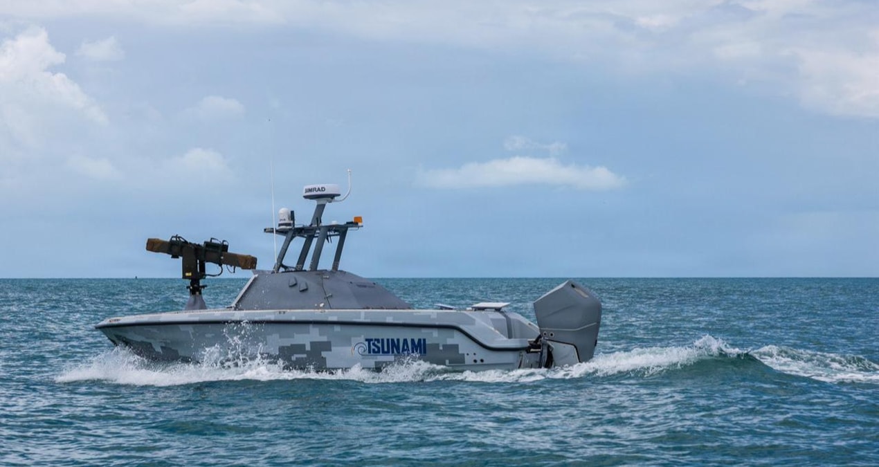 The USA fielded its new weapon against Iran: It is running wild in the Strait of Hormuz - News