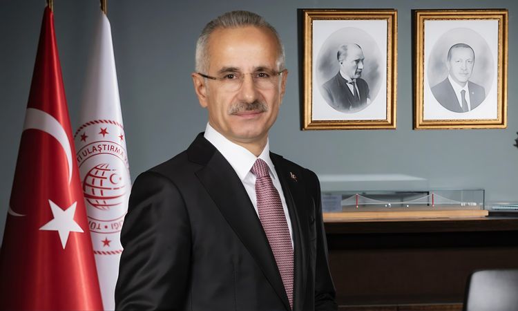 Ayrıntılar Netleşti: Abdulkadir Uraloğlu: "Yabancı plakalı araçların ücretli kara yollarındaki geçiş ücretleri