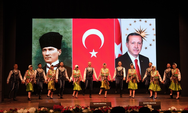 Adana, Mersin, Hatay ve Osmaniye'de Cumhuriyet'in 103. yıl dönümü kutlandı: Gelişmeler Takip Ediliyor