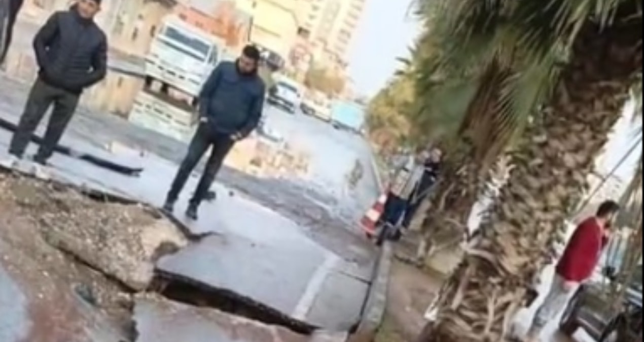 Ayrıntılar Netleşti: Adana'yı resmen su bastı: 3 mahalle sular altında kaldı, yol çöktü - Haberleri ve Merak E