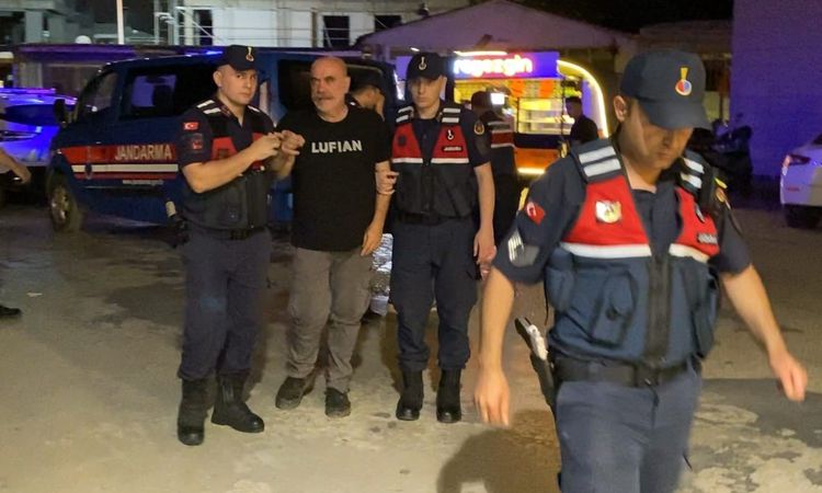 Adli kontrolle serbest kalan ünlü yönetmen Ezel Akay: "Mahkeme sonunda her şeyi öğreneceksiniz" - Son Dakika H