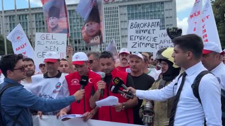 Protest from IMM employees in Saraçhane