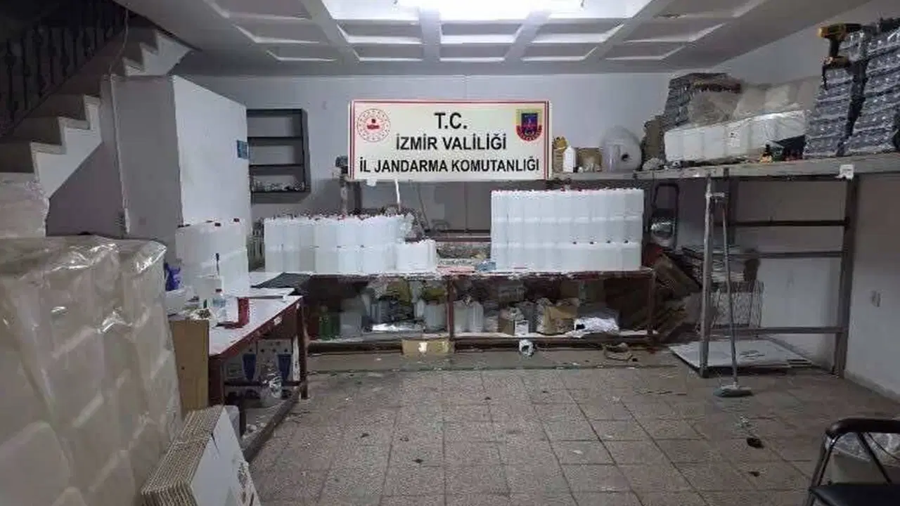 Agenda - 'Illegal liquor' operation in Izmir: 14 people detained (Details)