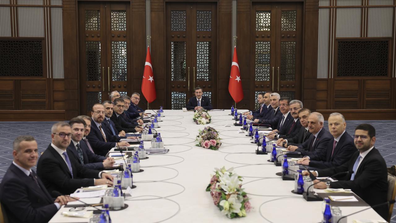 Hot Development: Economy Coordination Board convened