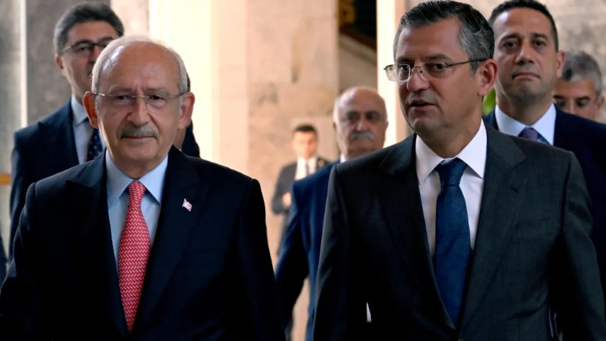 Latest Development: A new stage in the CHP seat fight: Extraordinary Congress move by Özgür Özel! and Latest Developments