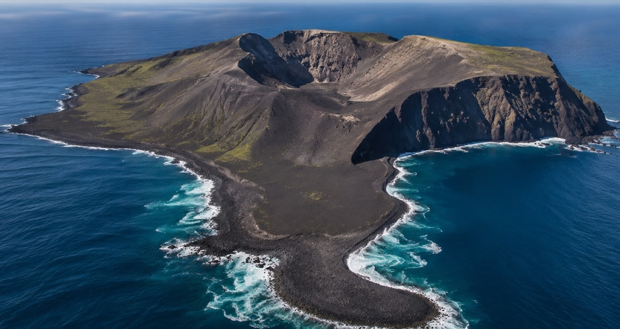 Hot Development: It is almost impossible to set foot on this island: No one has been allowed in for 63 years and Latest Developments