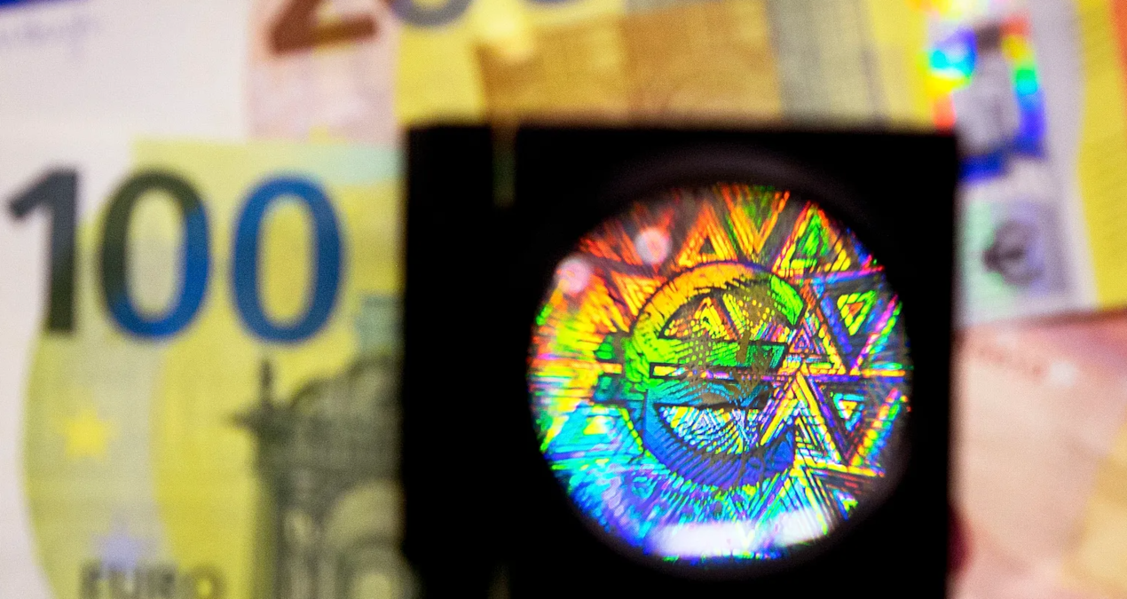 Latest Development: Cash money will be a thing of the past: The button has been pressed for pilot application and Latest Developments