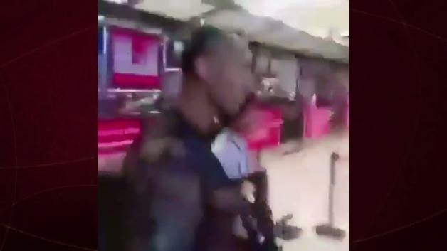 Latest Development: "You are a man!": Emotional moments at the airport on the night of July 15 became the agenda again and Latest Developments