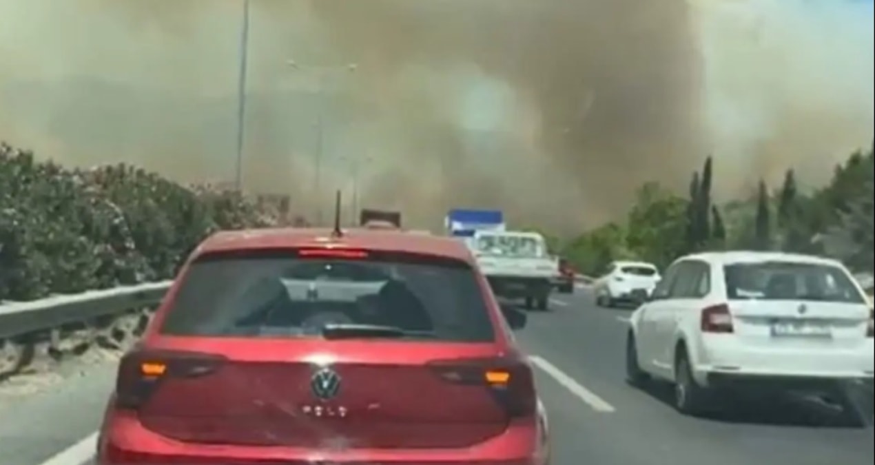 Latest Development: Frightening images in Manisa! Smoke spread into the sky and Latest Developments
