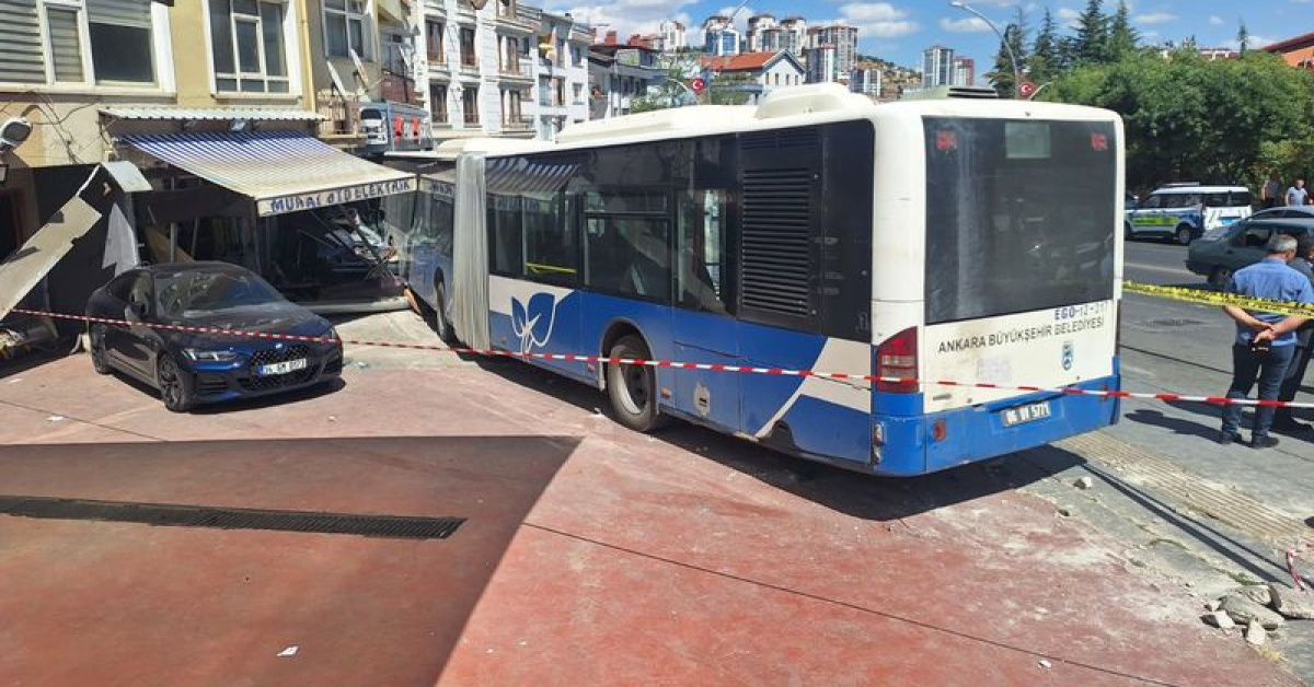 Hot Development: Bus crashed into a workplace in Ankara: 7 injured (Details)