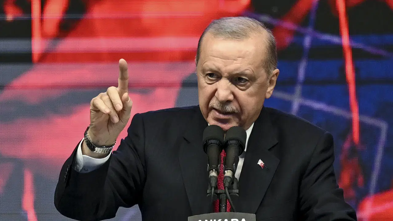 Erdoğan: 'I call out to those who give us life; "The brave die one day, the cowards die every day" (Details)