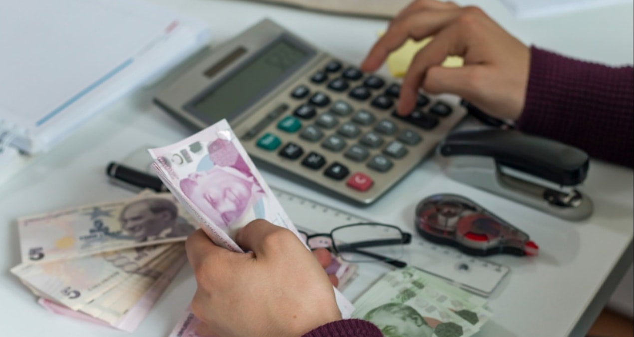 Agenda - Difference payments are in the account at the end of the month: Here are the Details