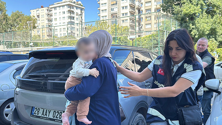 Latest Development: Drug operation in Samsun: 1 kilo of methamphetamine was found in the bag of a woman who was caught with a baby in her arms