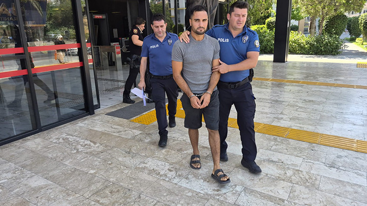 Ayrıntılar Netleşti: Antalya’da cinsel saldırı ve gasp iddiasına tutuklama: İşte Ayrıntılar - Son Dakika Bilgi