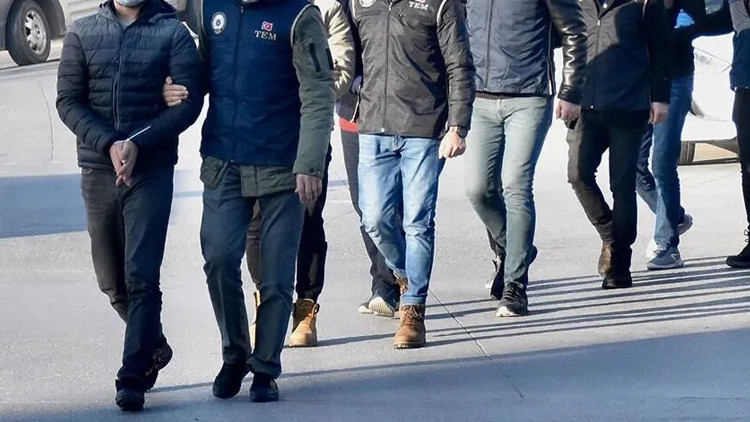 Ayrıntılar Netleşti: FETÖ operasyonuna 6 tutuklama: İşte Ayrıntılar - Son Dakika Bilgileri