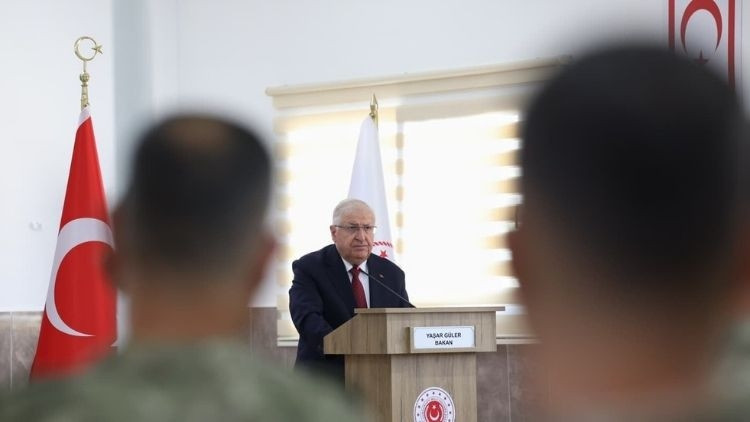 Son Gelişme: Son Gelişme: BakanıGüler, KKTC'de Mehmetçik ile bir araya geldi ve Son Gelişmeler: Gelişmeler Tak