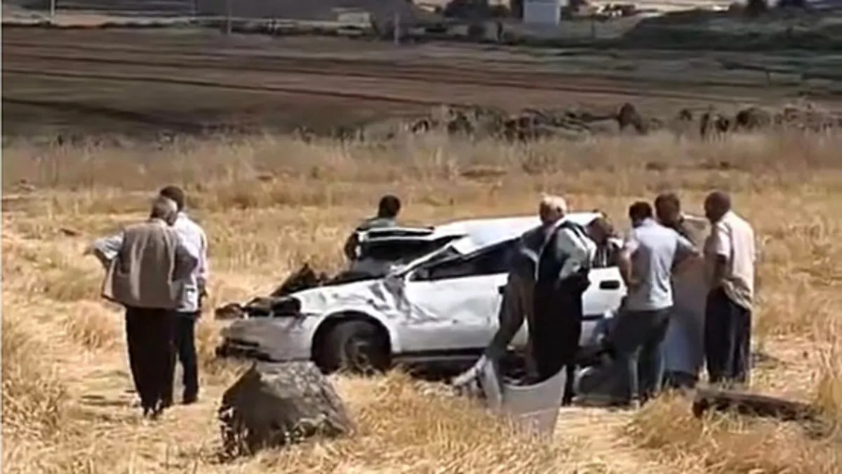 Gündemden Son Bilgiler: Şanlıurfa’da otomobil takla attı: 2 kişi yaralandı! (Detaylar): Gelişmeler Takip Edili