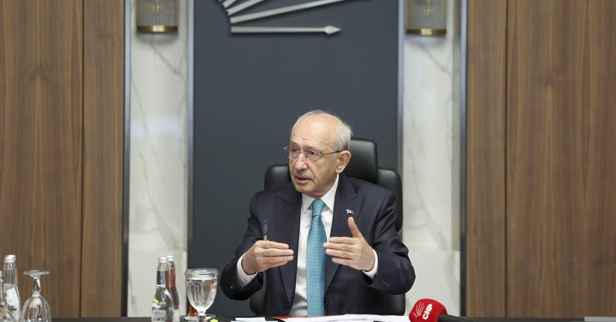 Gündemden Son Bilgiler: Özel CHP'ye veda, Kılıçdaroğlu'ndan ilk açıklama ve Son Gelişmeler: Gelişmeler Takip E