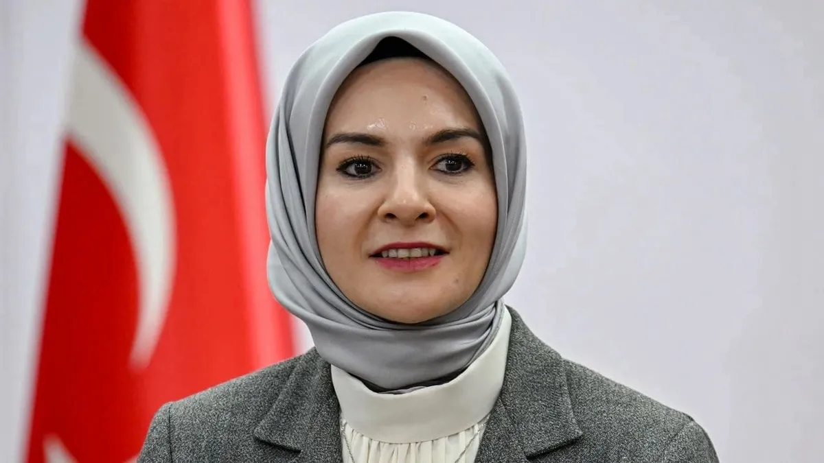 Son Gelişme: Bakan Göktaş'tan İslam düşmanı Tijen Mergen'e tokat gibi cevap