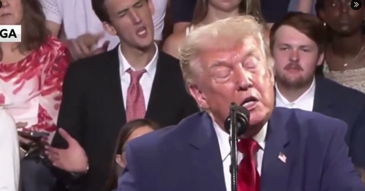 Trump'ın arkasına oturdu, Trump'la dalga geçti ve Son Gelişmeler - Son Dakika Bilgileri