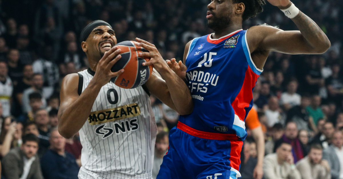 Ayrıntılar Netleşti: Brandon Davies basketbolu bıraktı ve Son Gelişmeler | İşte Tüm Ayrıntılar
