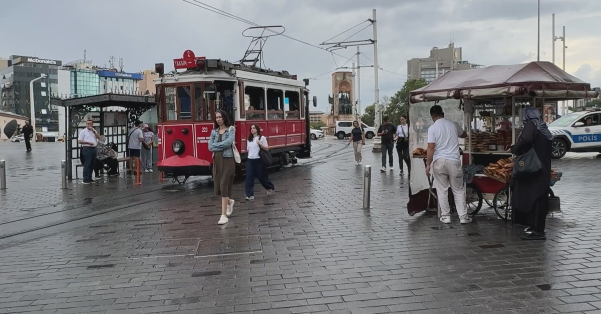 Son Gelişme: İstanbul'da yağış etkili oldu! - Son Dakika Bilgileri