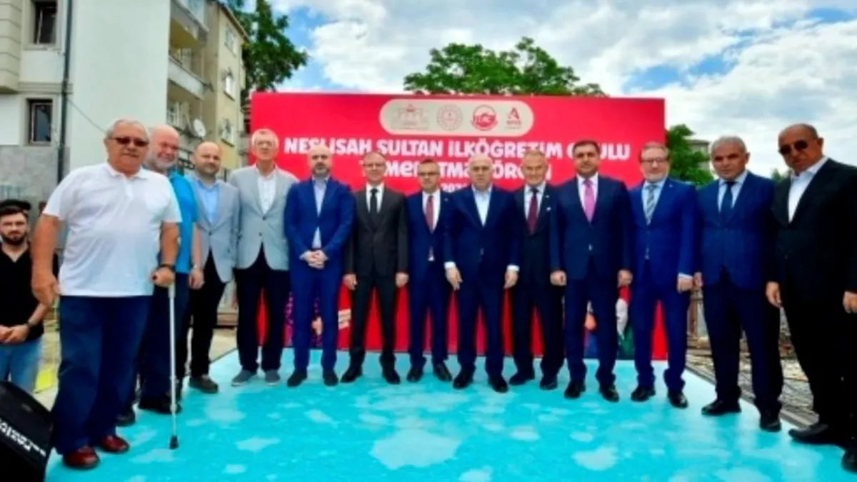Gündemden Son Bilgiler: Son Gelişme: 900 öğrenciye hizmet verecek Neslişah Sultan İlkokulu’nun temeli törenle