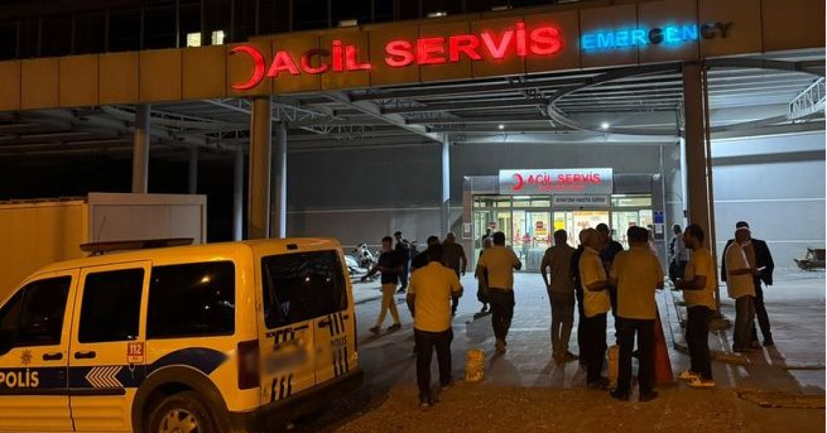 Son Gelişme: Son Gelişme: Şanlıurfa'da hemşireye darp: 1 gözaltı: İşte Ayrıntılar: Gelişmeler Takip Ediliyor