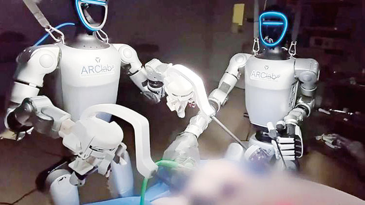 Son Gelişme: Uzaktan kumandalı cerrah robotlar domuza safra kesesi ameliyatı yaptılar ve Son Gelişmeler: Geliş