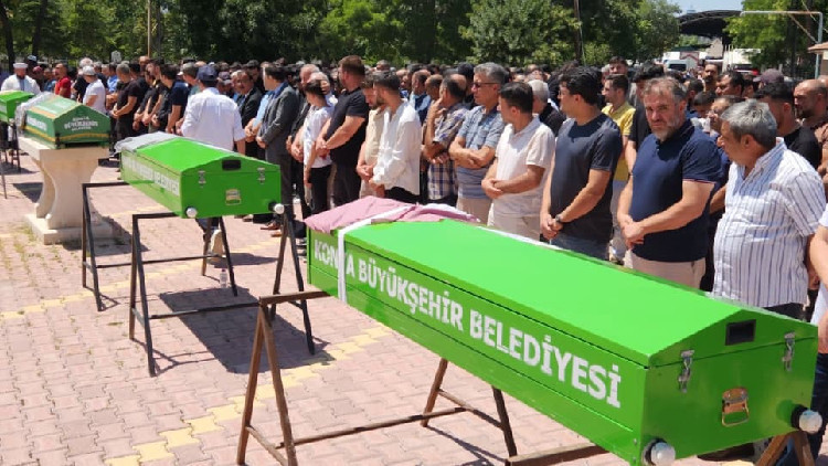 Analiz | 150 metrelik uçurumda facia: Hayatını kaybeden aynı aileden 5 kişi toprağa verildi ve Merak Edilenler