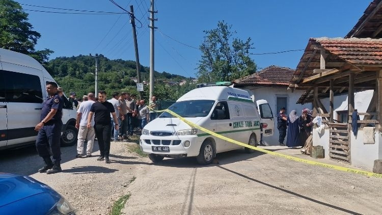 Arazi kavgası kanlı bitti… Av tüfeğiyle vurulan kadın öldü - Son Dakika Bilgileri