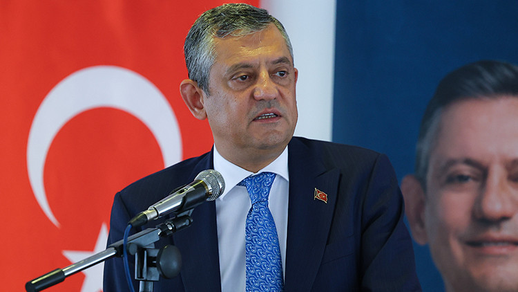 Gündemden Son Bilgiler: Özgür Özel'den Devlet Bahçeli'nin 'Hazine yardımı' açıklamasına yanıt ve Son Gelişmele
