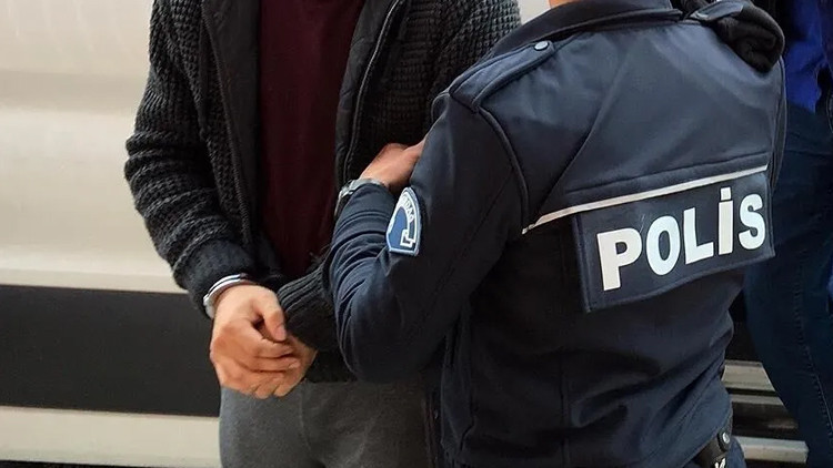 Kritik Açıklama: Kırmızı bültenle aranan 27 ve ulusal seviyede aranan 38 şüpheli Türkiye'ye iade edildi ve Son