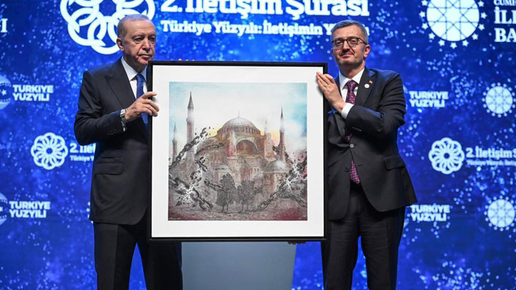 Son Gelişme: Cumhurbaşkanı Erdoğan'a anlamlı hediye (Detaylar)